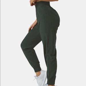 HALARA joggers NWT